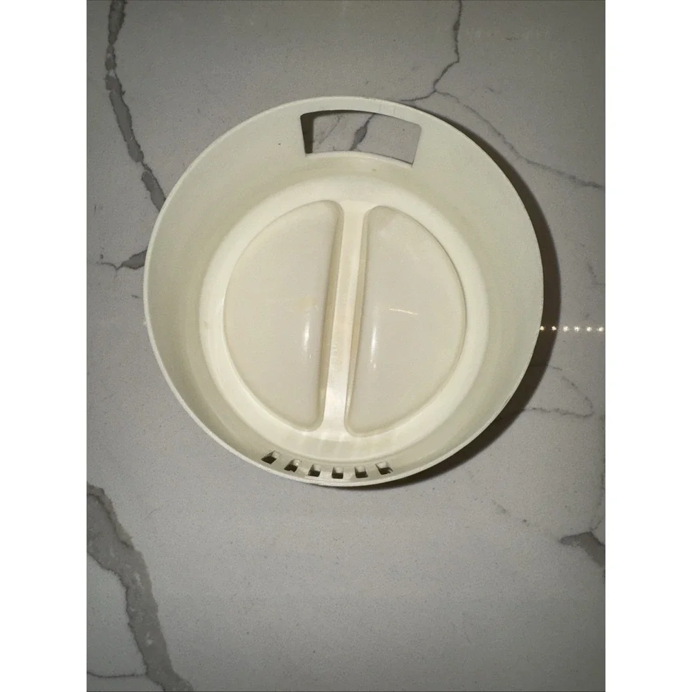 Rubbermaid vintage 25